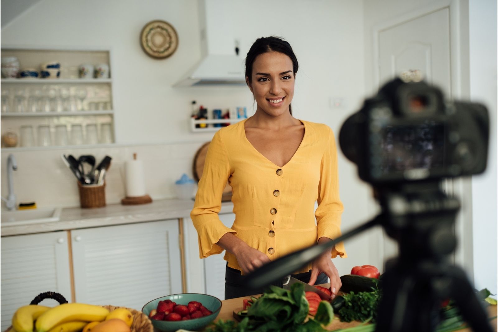Micro-Influencers: Who They Are & How to Find Them in 2025