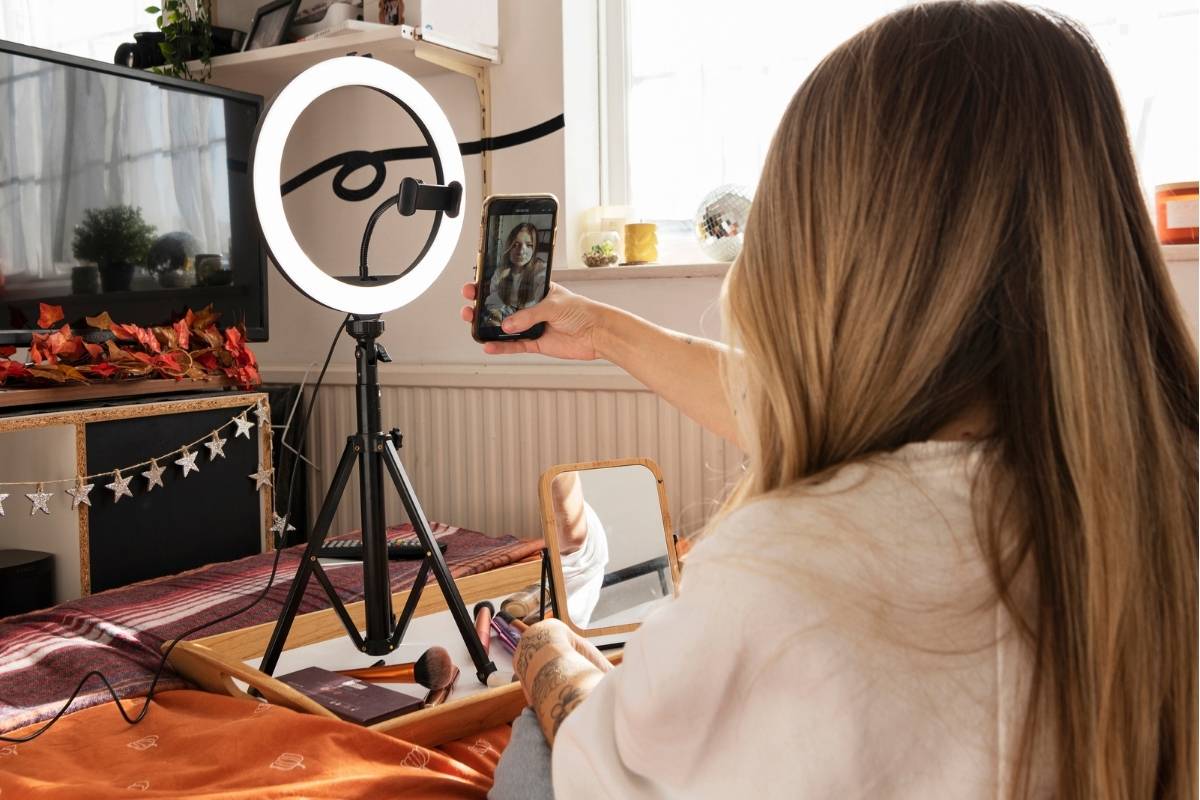 Stop Wasting Money: 5 Signs Your Ad Creative is Fatigue-Prone