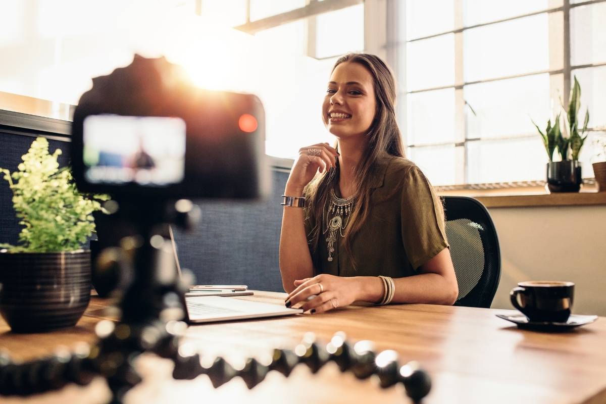 VidAU vs. Arcads: Which AI Video Tool Wins for E-com?