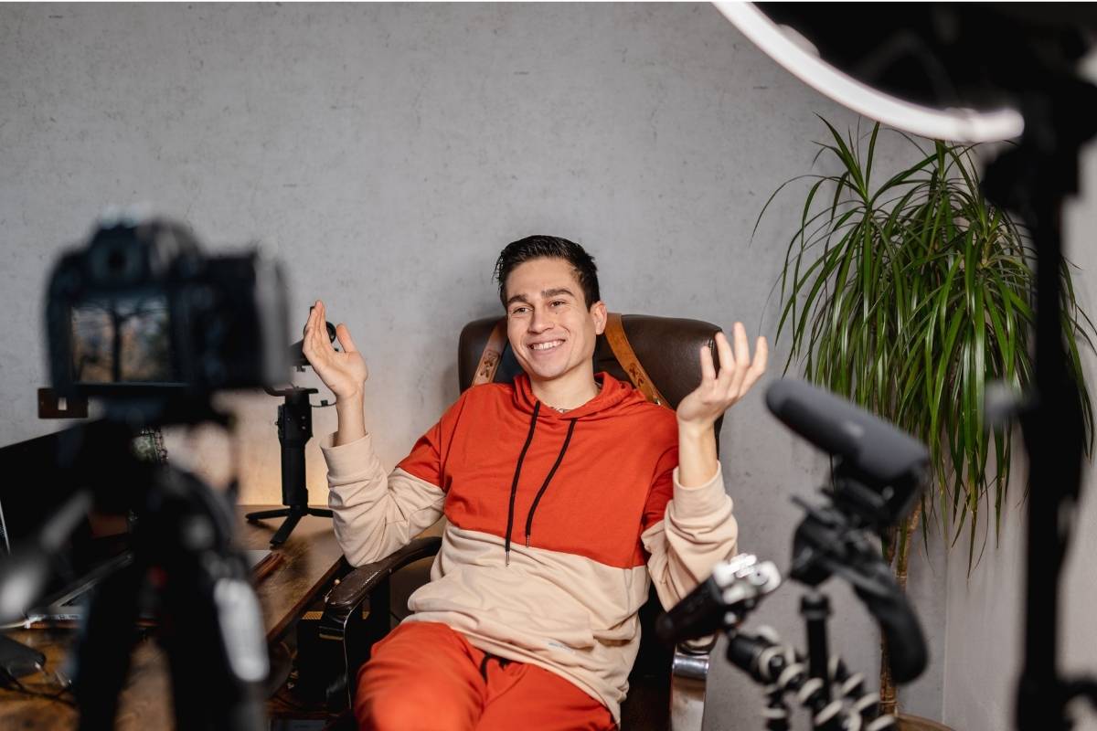 How to Build a 1M Follower Faceless Account on Instagram Reels